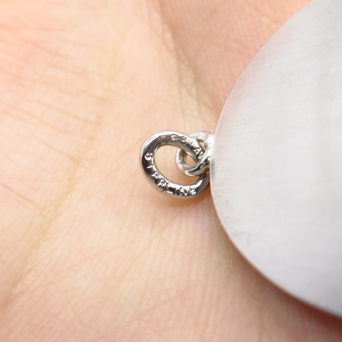 925 Sterling Silver Vintage Etched Floral Oval Pendant