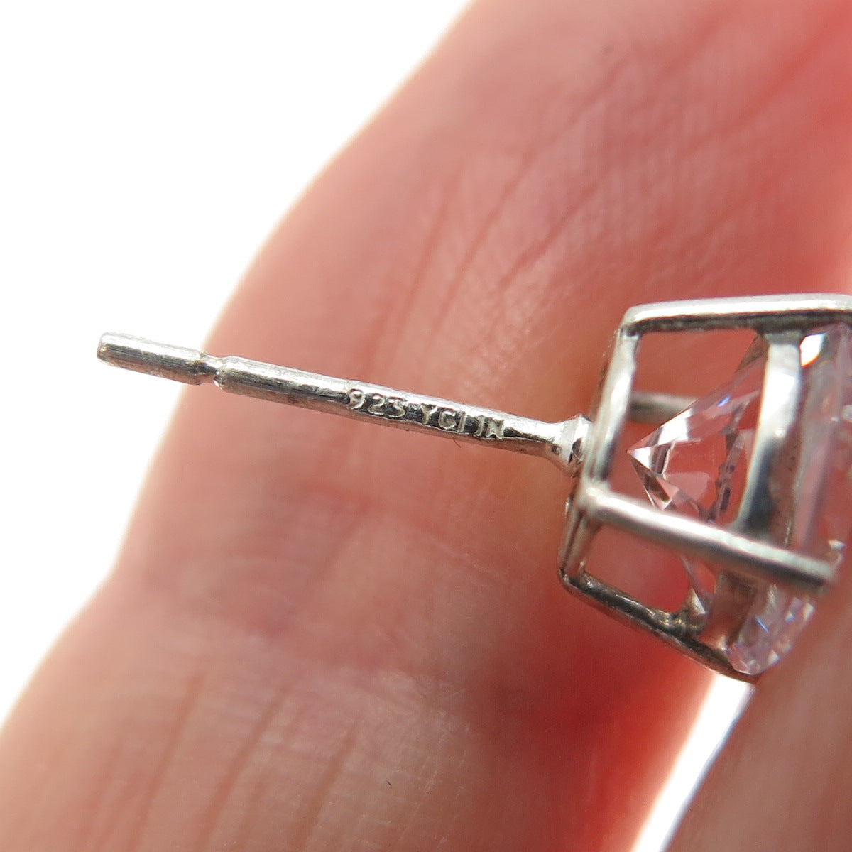 925 Sterling Silver Round-Cut C Z Stud Earrings