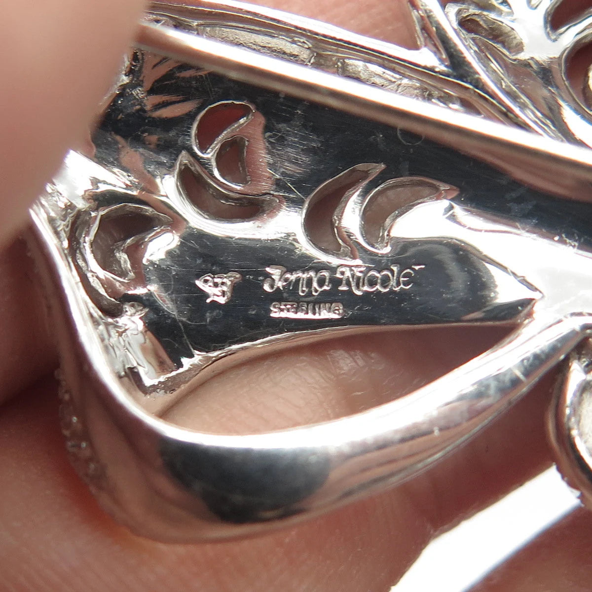 925 Sterling Silver Vintage Jenna Nicole C Z Bow Pin Brooch