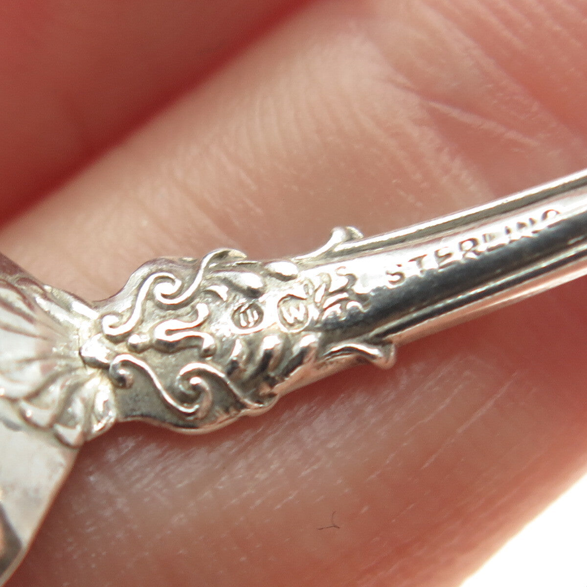 WHITING MFG CO. 925 Sterling Silver Antique 1892 Empire Salt Spices Spoon Brooch