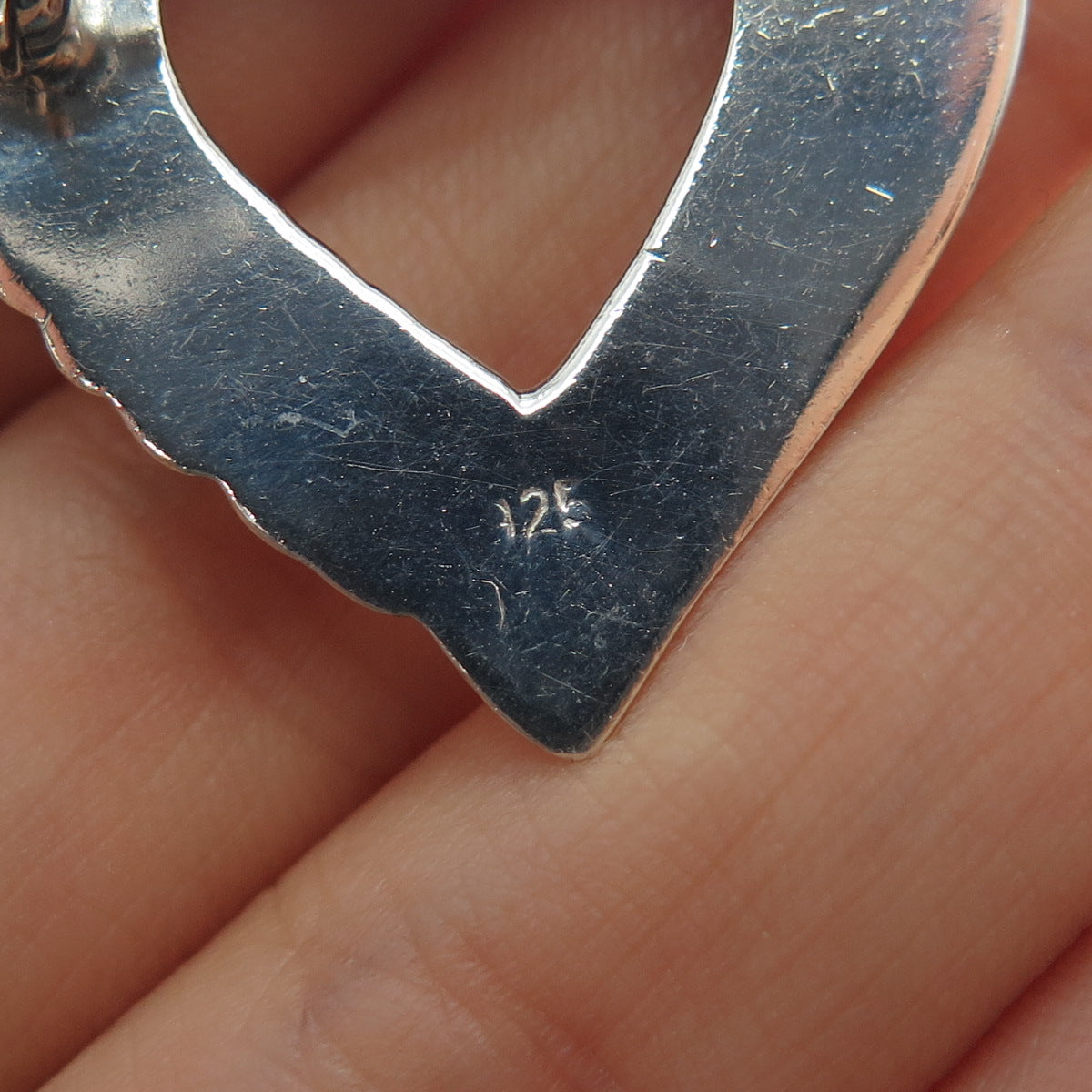 925 Sterling Silver Vintage Ribbed Heart Pin Brooch