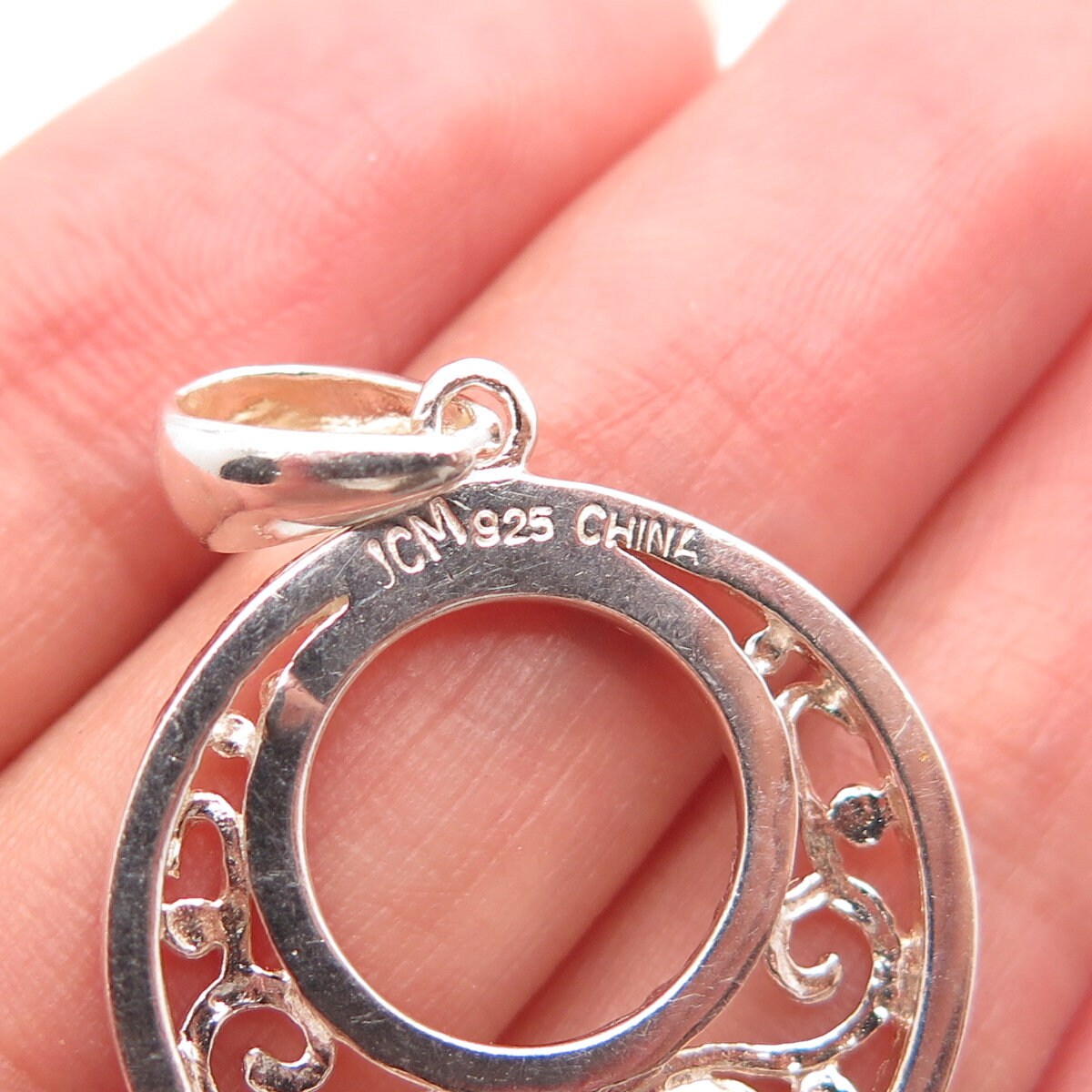 925 Sterling Silver Vintage Swirl Open Round Pendant