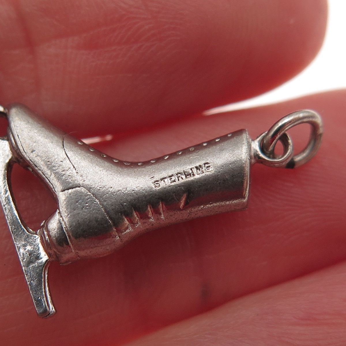 925 Sterling Silver Antique Art Deco Ice Skate 3D Mini Charm Pendant