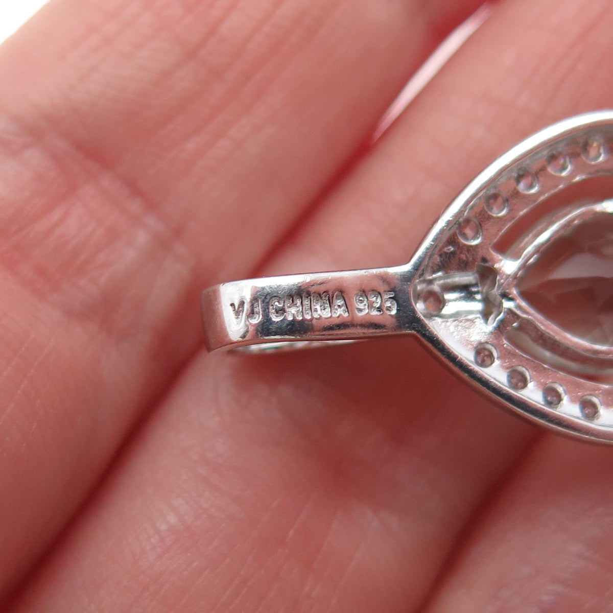 925 Sterling Silver Vintage Real Green Amethyst & C Z Teardrop Charm Pendant