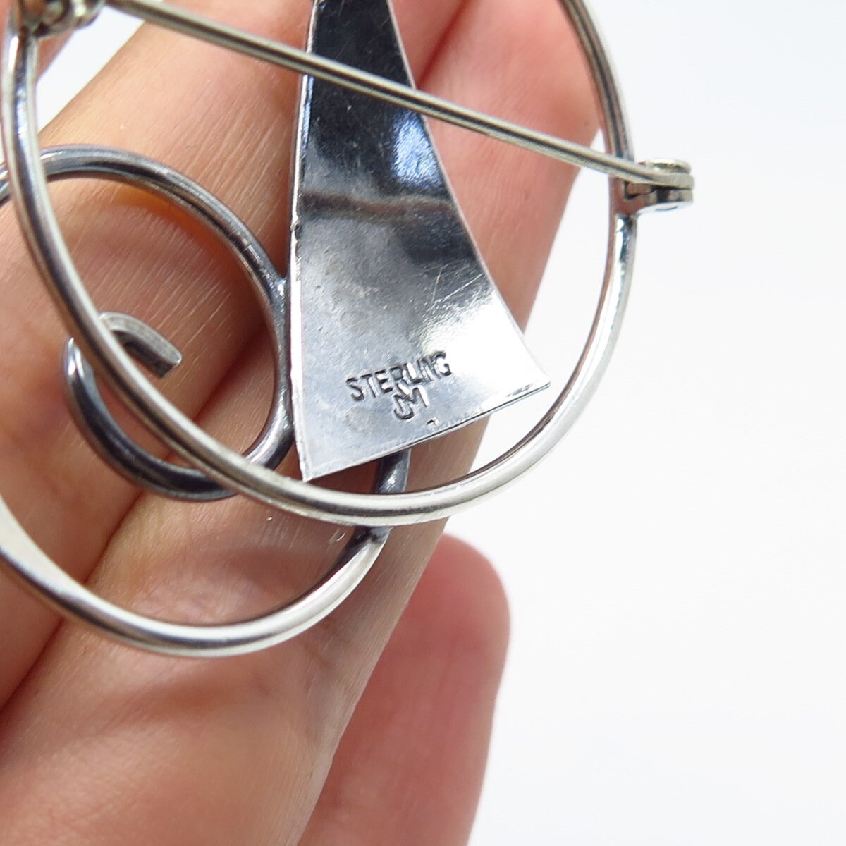 925 Sterling Silver Vintage Abstract Leaf/ Arrow Pin Brooch