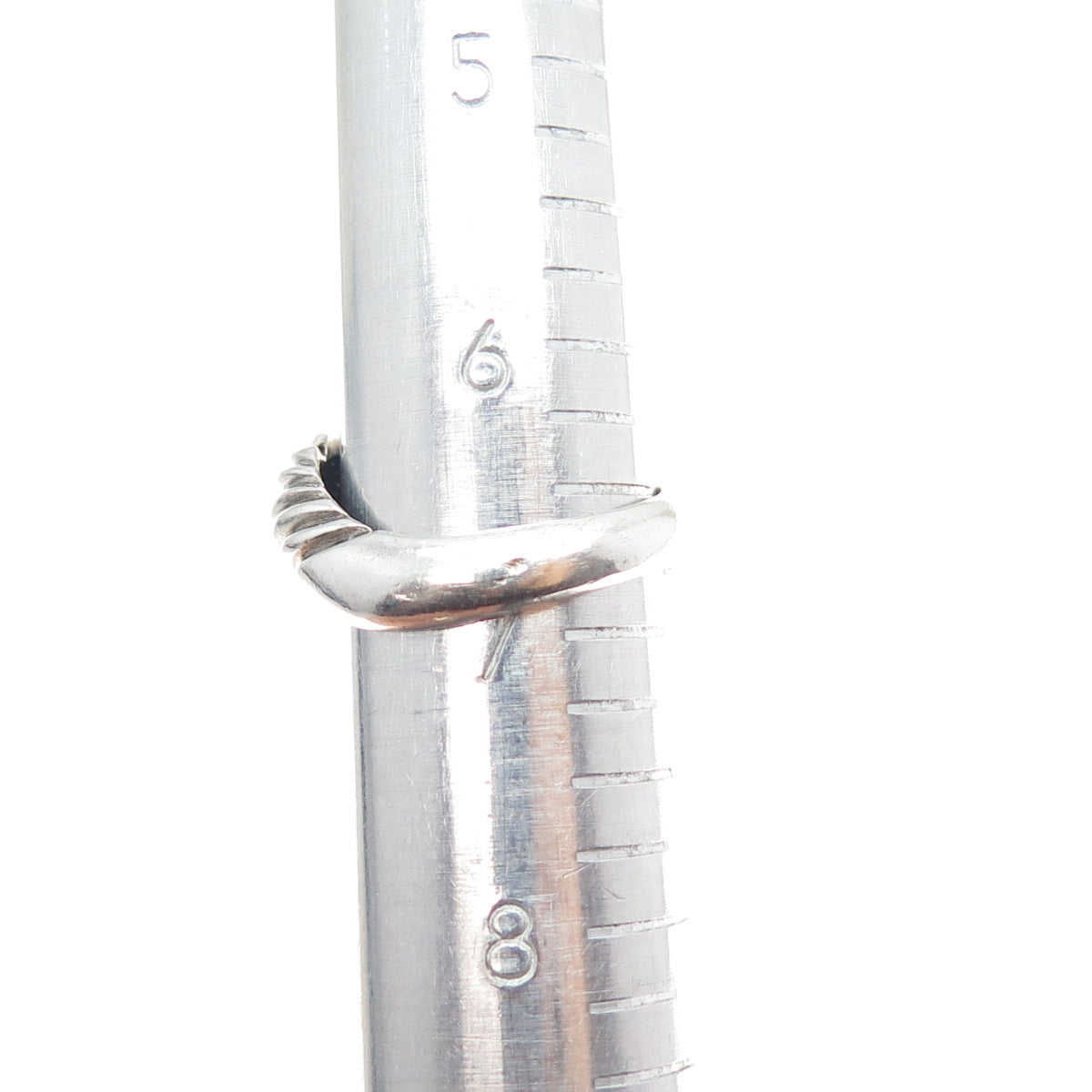 925 Sterling Silver Vintage Modernist Wavy Ribbed Oxidized Ring Size 6.75