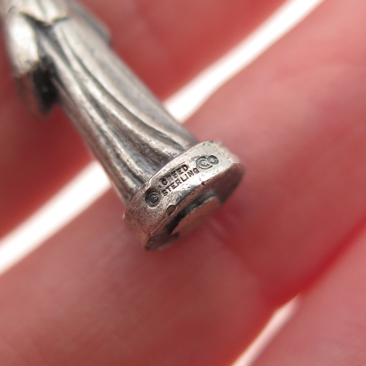 CREED 925 Sterling Silver Antique Art Deco St. Emma Oxidized Mini Charm Pendant