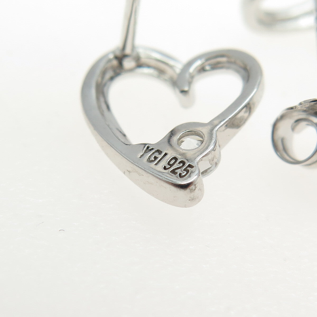 925 Sterling Silver Round-Cut C Z Heart Earrings
