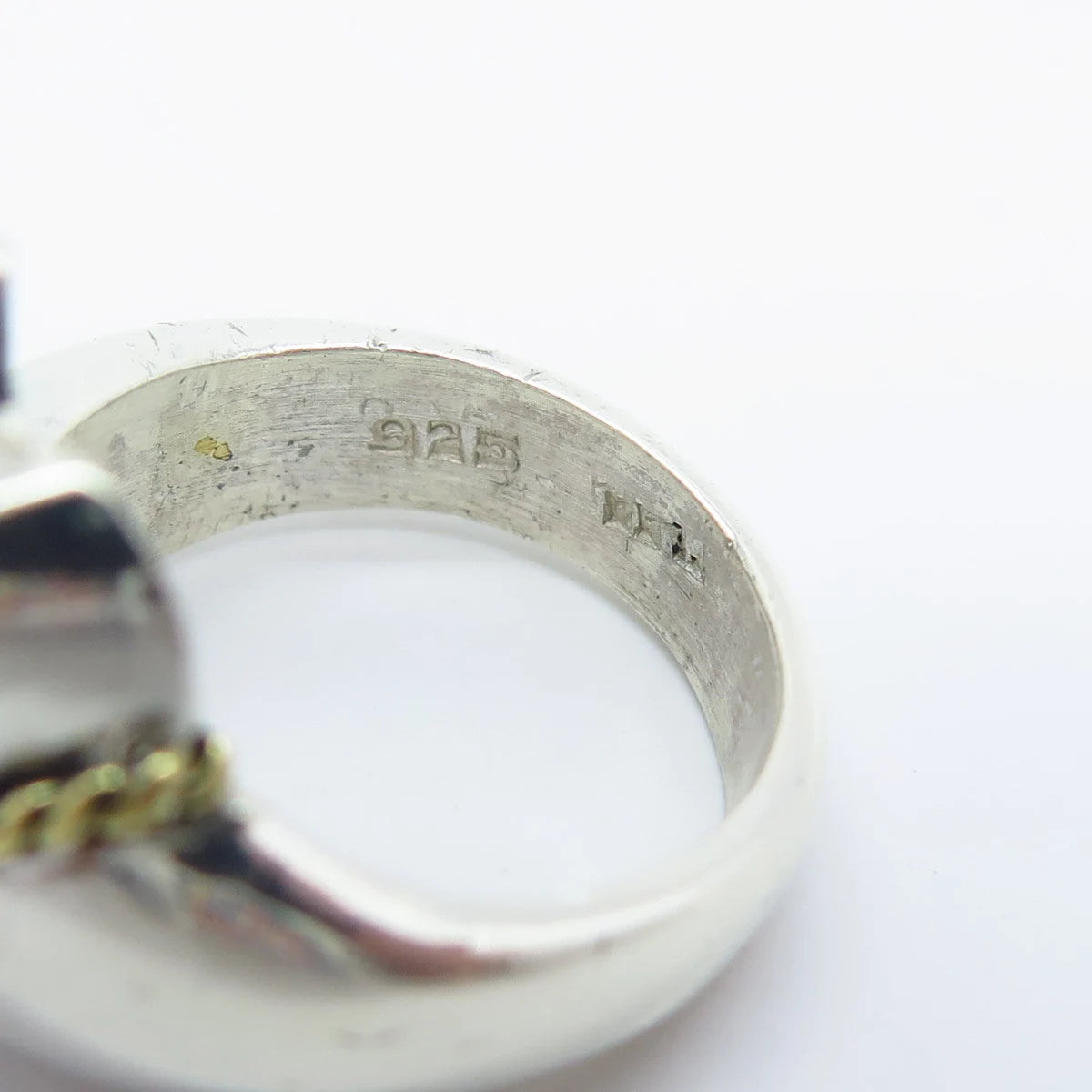 925 Sterling Silver 2-Tone Vintage Ribbed Twisted Ring Size 8.25