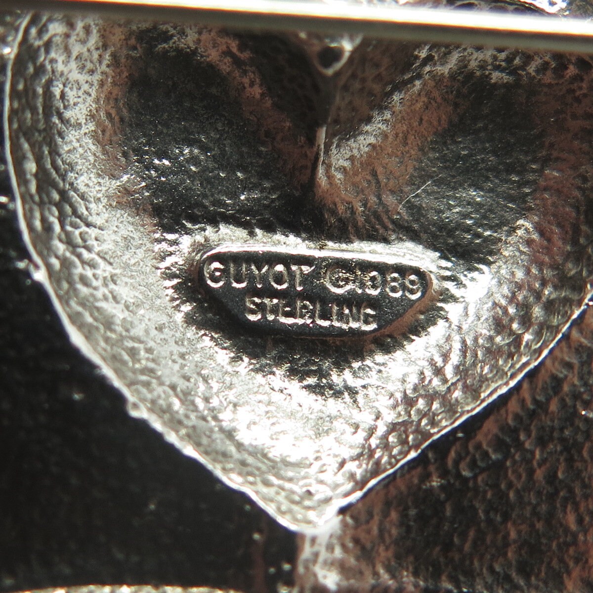 GUYOT 925 Sterling Silver Vintage 1989 Open Book Puffy Heart Repousse Pin Brooch