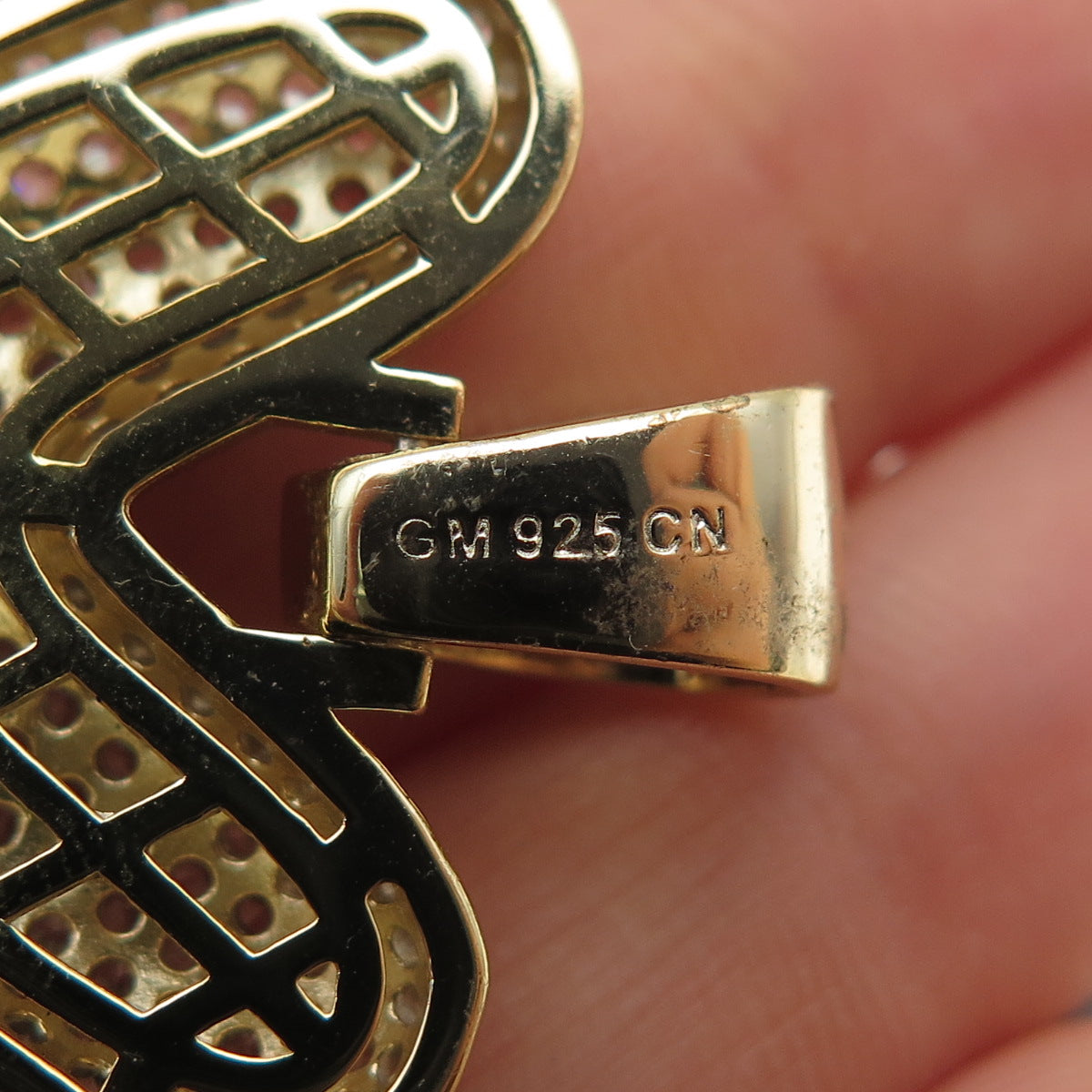 925 Sterling Silver Gold Plated Round-Cut C Z Letter V Initial Pendant