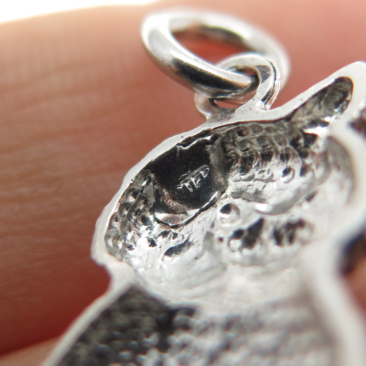 925 Sterling Silver Vintage Cat Oxidized Minimalist Charm Pendant