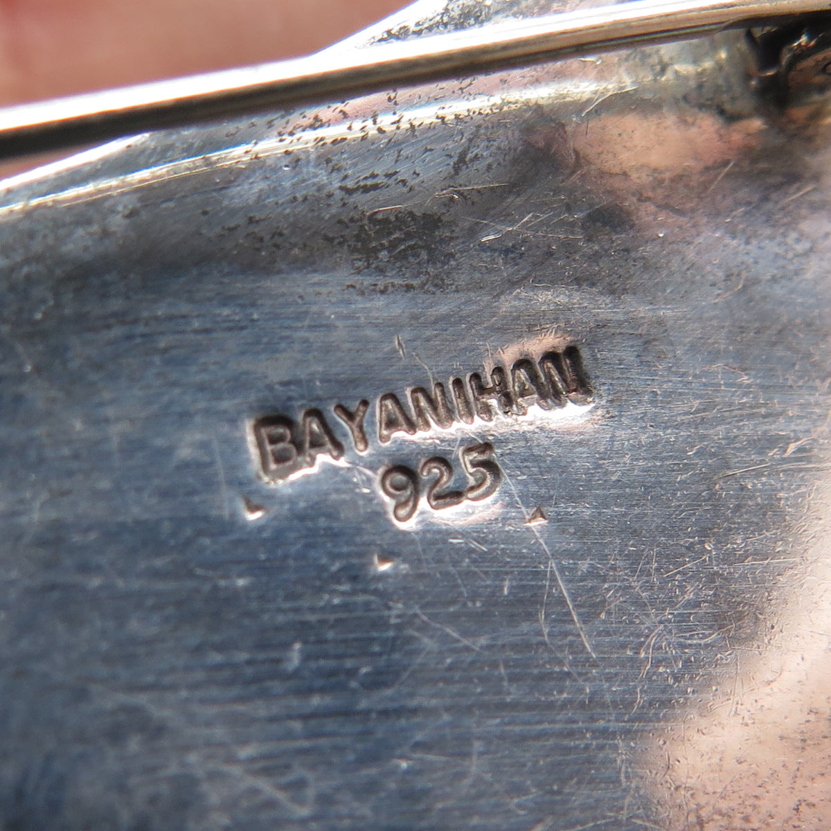 BAYANIHAN 925 Sterling Silver Vintage Modernist Heart / Claw Pin Brooch
