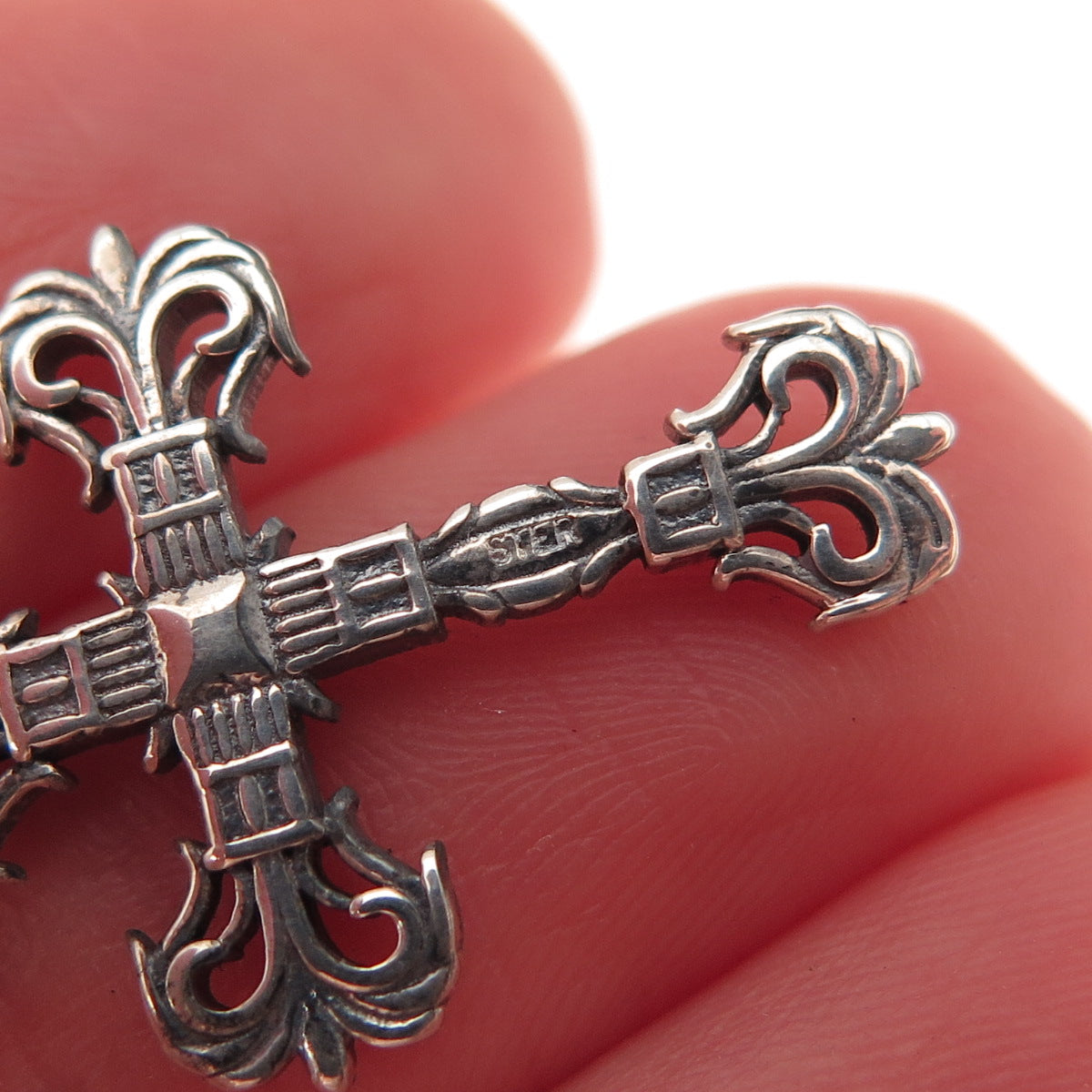 925 Sterling Silver Antique Art Deco Fleur de Lis Cross Oxidized Charm Pendant