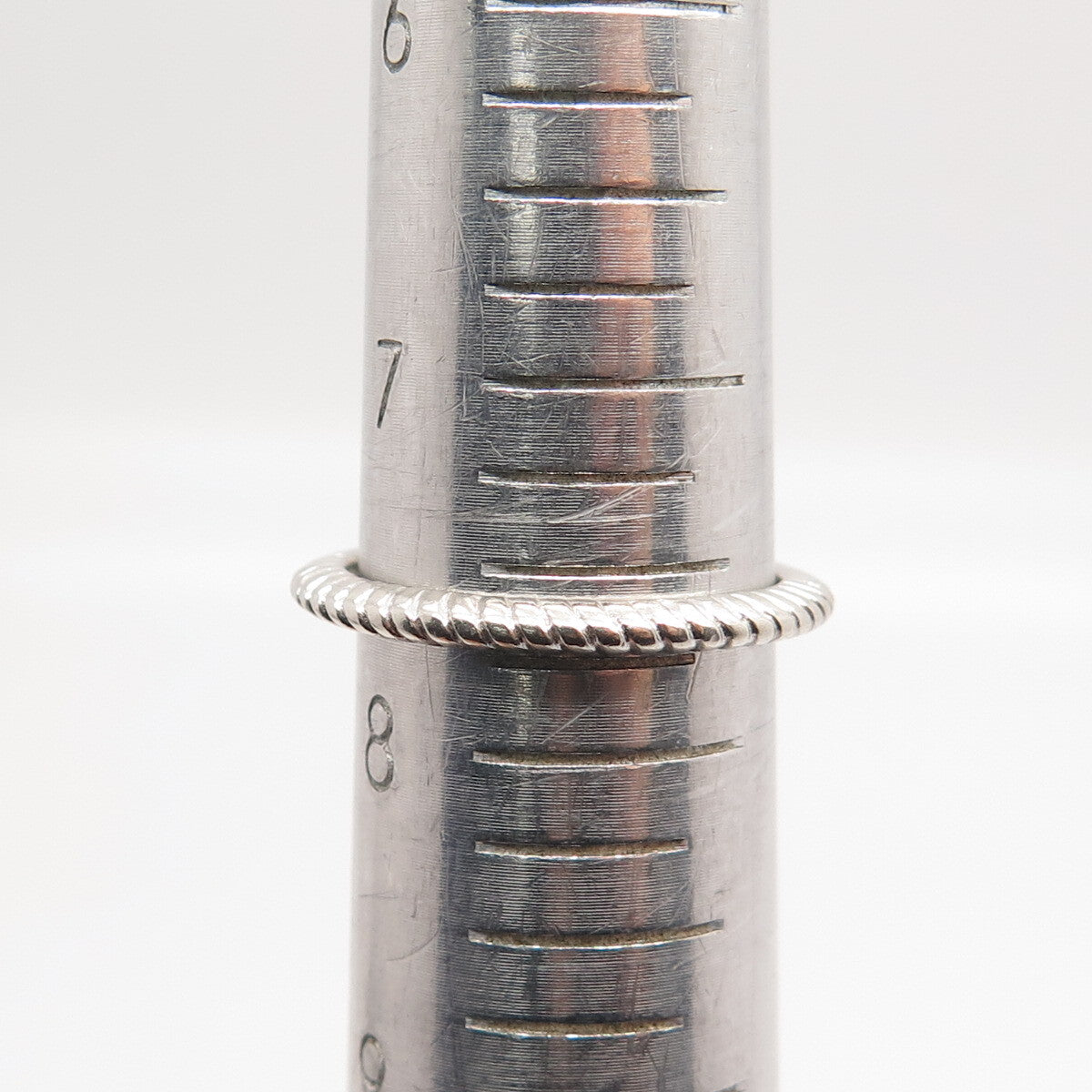 925 Sterling Silver Round-Cut C Z Twisted Ring Size 7.75