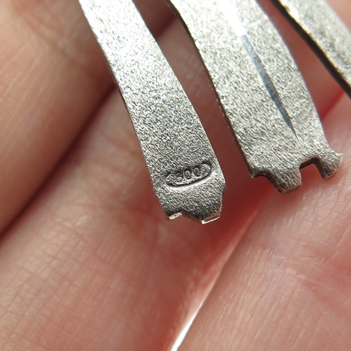 800 Silver Vintage Couple Textured Pendant