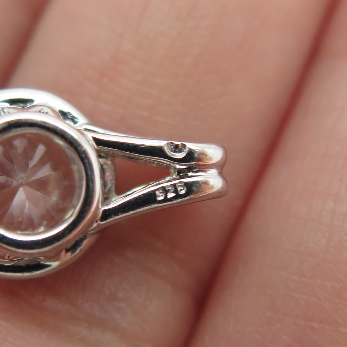 925 Sterling Silver Round-Cut C Z Sparkle Minimalist Pendant