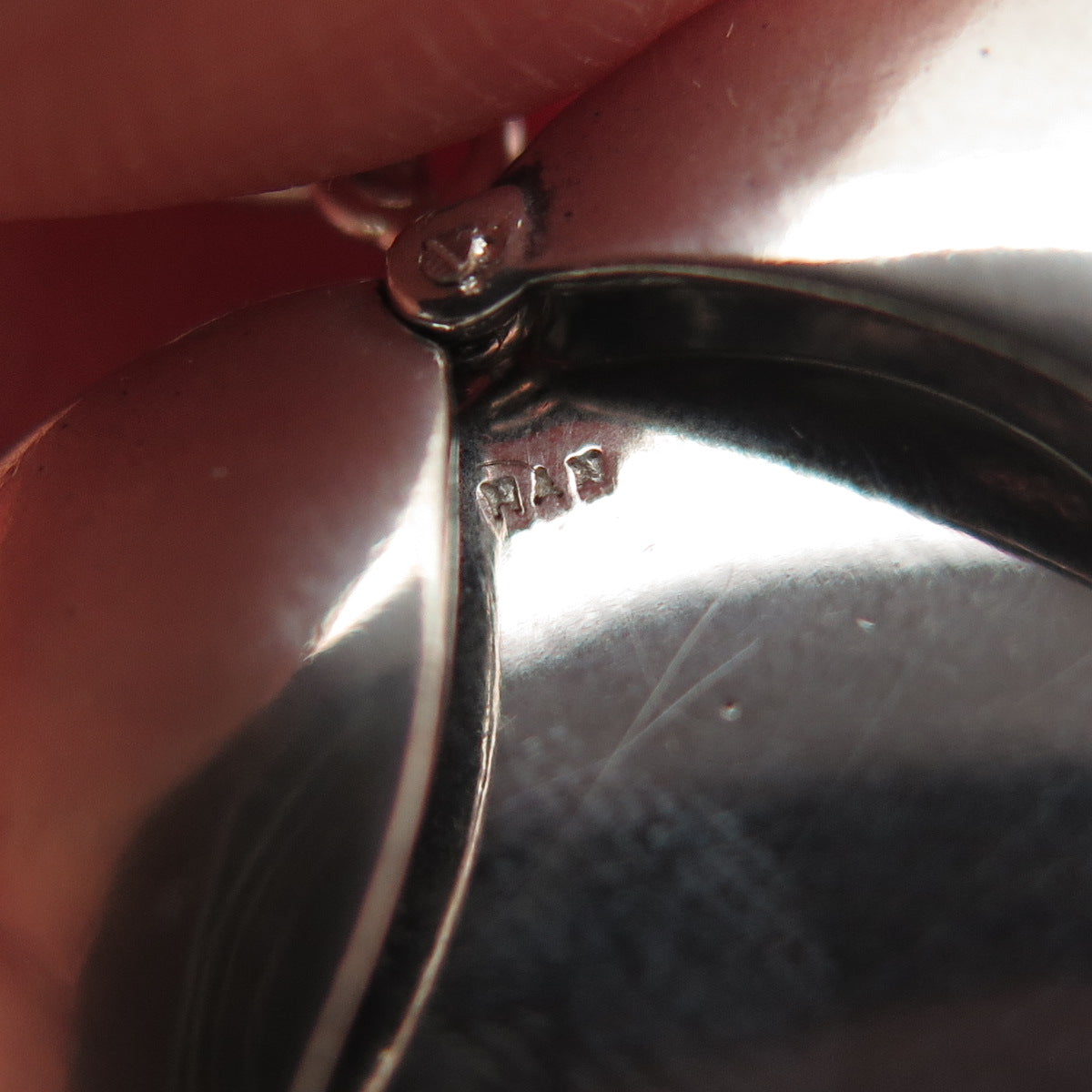 HAN 925 Sterling Vintage Family is Everything Tree of Life Locket Mini Pendant