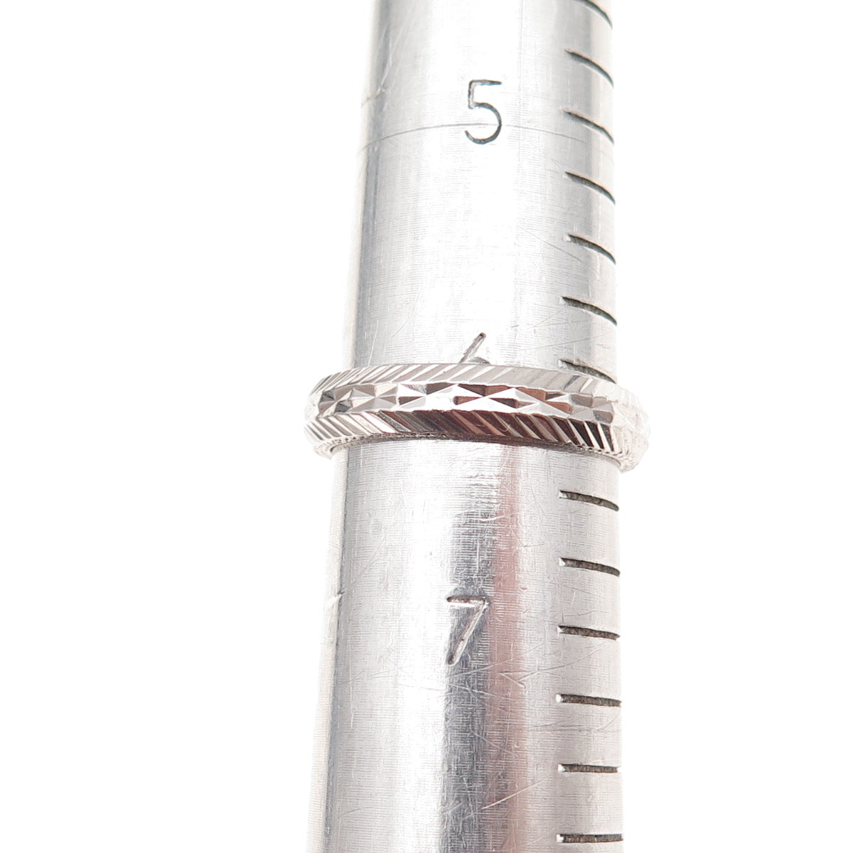 925 Sterling Silver Round-Cut C Z Diamond-Cut Band Ring Size 6.25