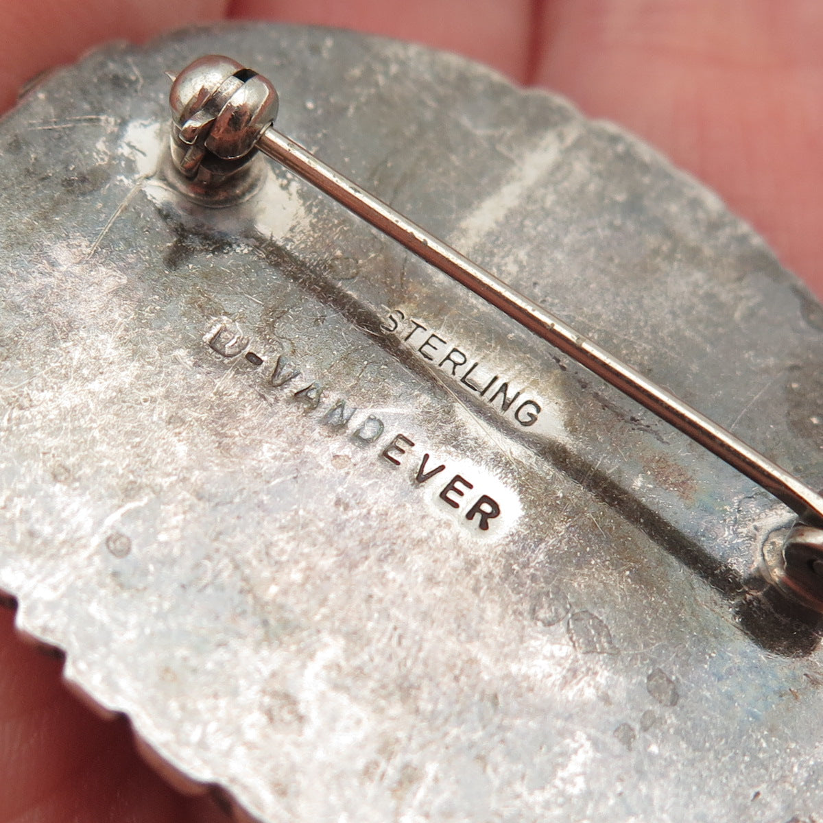 U-VANDEVER Old Pawn Sterling Silver Vintage Southwestern MOP Tribal Pin Brooch