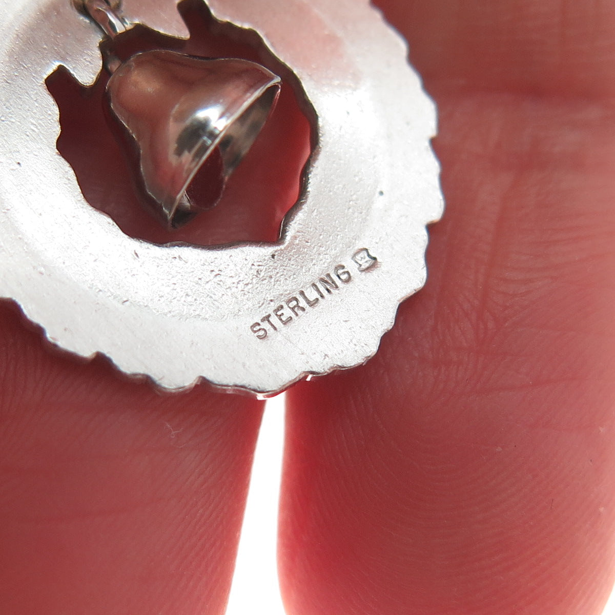 WELLS 925 Sterling Silver Vintage Enamel Christmas Bell & Bow Wreath Pendant