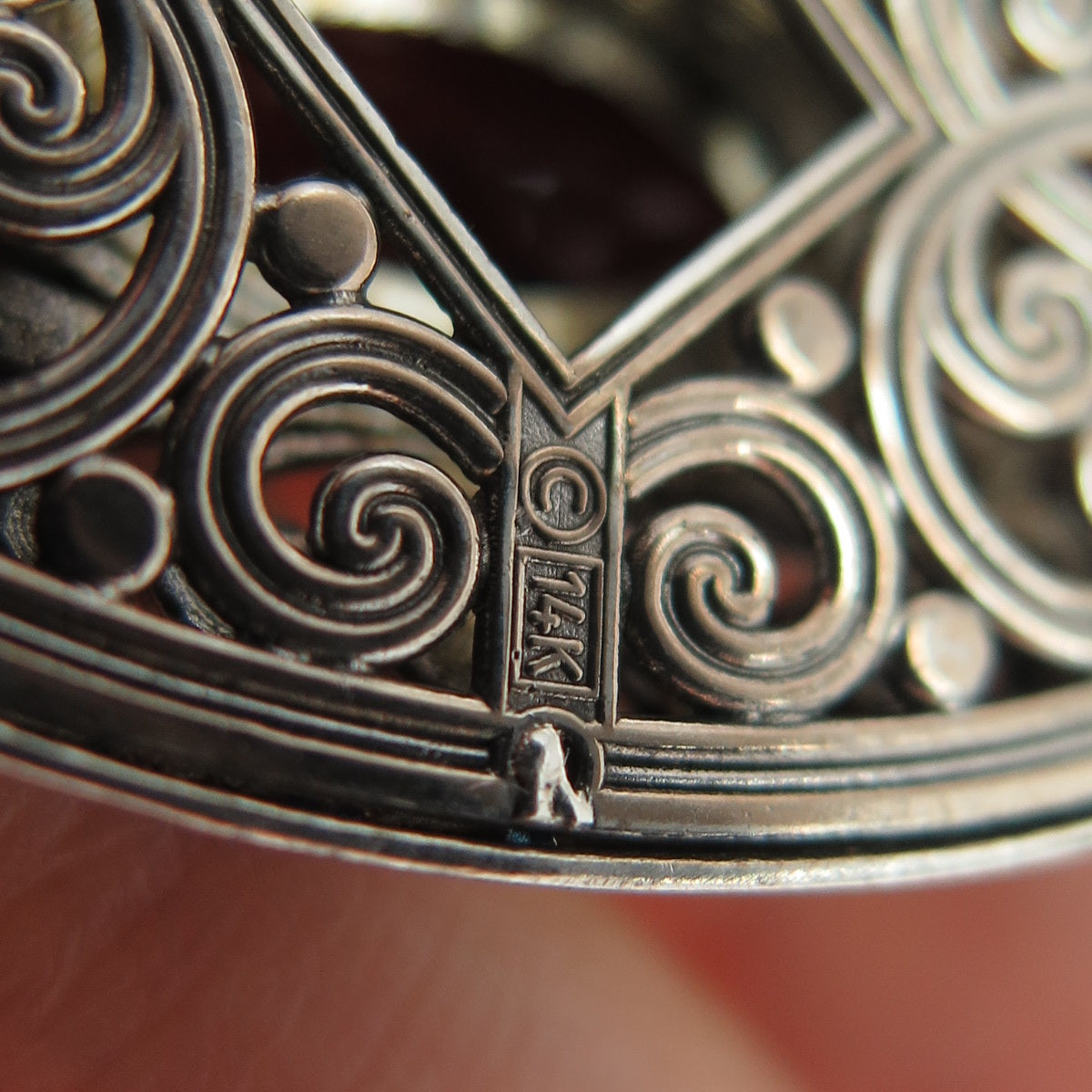 ART'S ELEGANCE 925 Sterling Silver 14K Gold Vintage Real Red Garnet Pendant