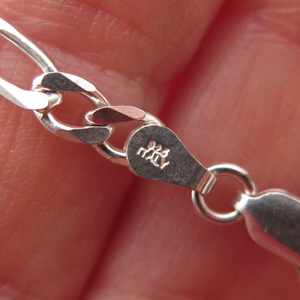 925 Sterling Silver Vintage Italy Figaro Link Bracelet 7"