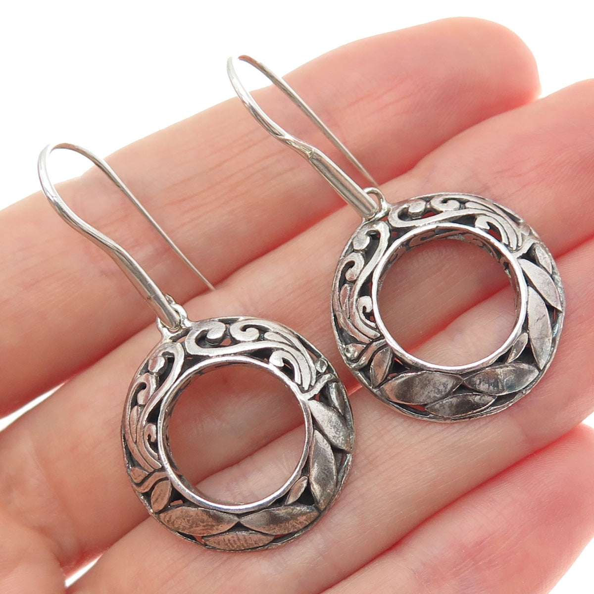 925 Sterling Silver Vintage Floral Ornate Circle Dangle Earrings