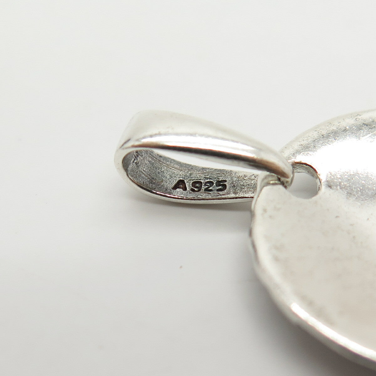 925 Sterling Silver Dotted & Stripped Design Round Pendant