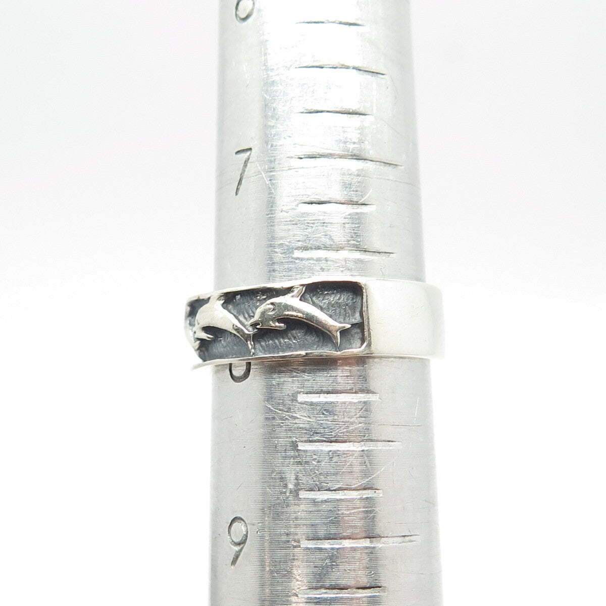 925 Sterling Silver Vintage Friendly Dolphin Band Ring Size 8
