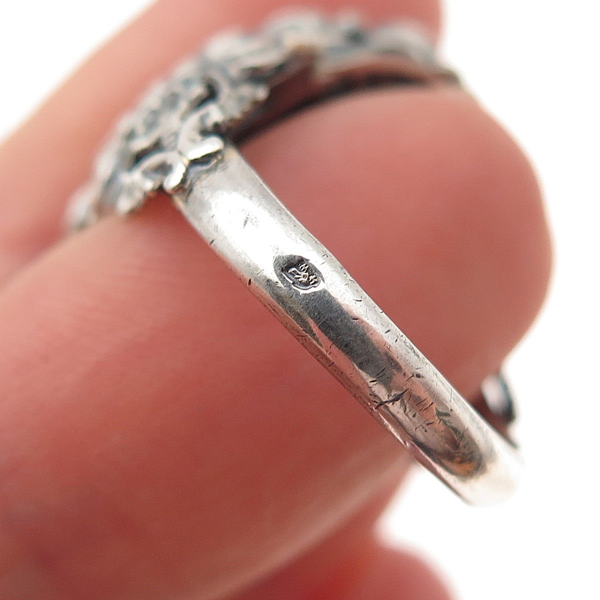 835 Silver Antique Art Deco Austria Real Red Garnet Floral Oxidized Ring Size 7