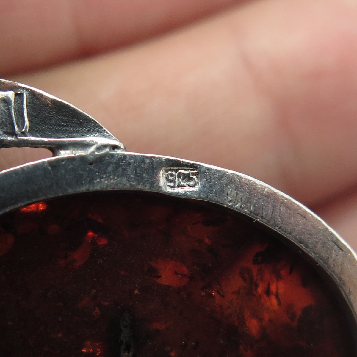 925 Sterling Silver Vintage Real Amber Oval Feather Pendant