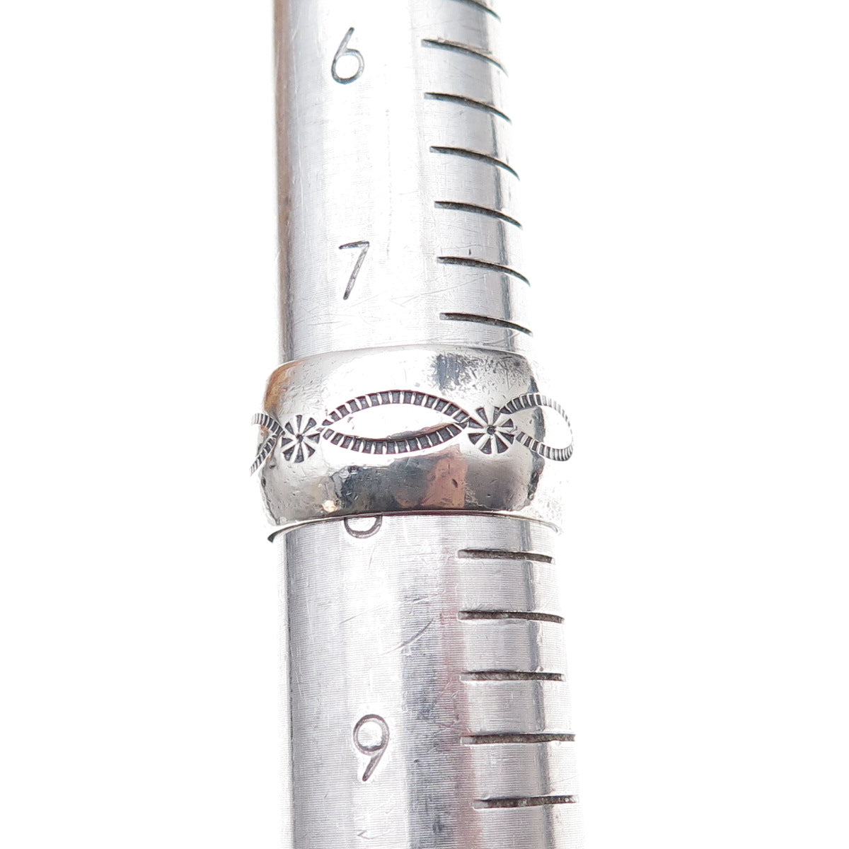 Old Pawn 925 Sterling Silver Vintage Southwestern Tribal Band Ring Size 8