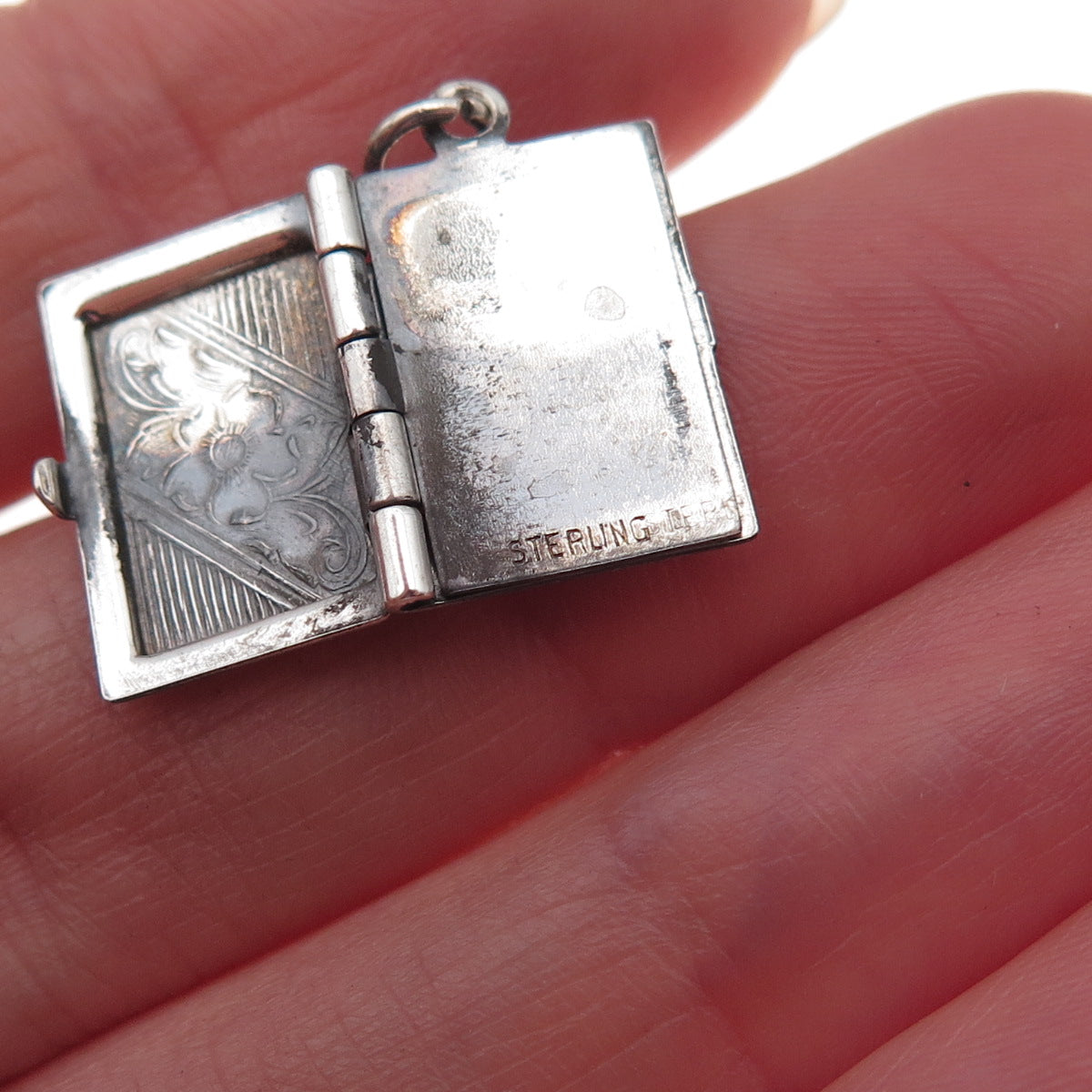 925 Sterling Silver Antique Art Deco Floral Locket Oxidized Charm Pendant