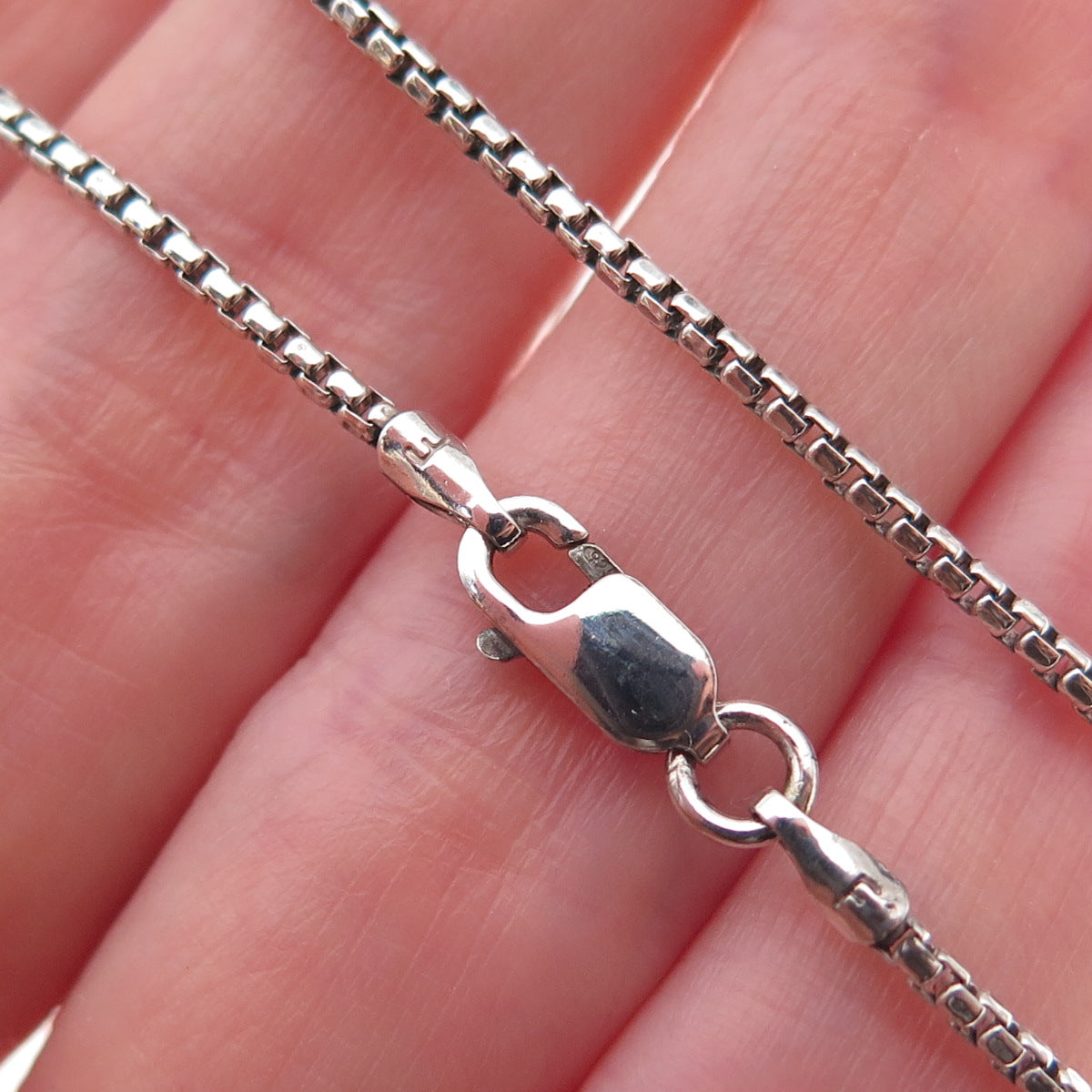 925 Sterling Silver Round Box Chain Necklace 18"