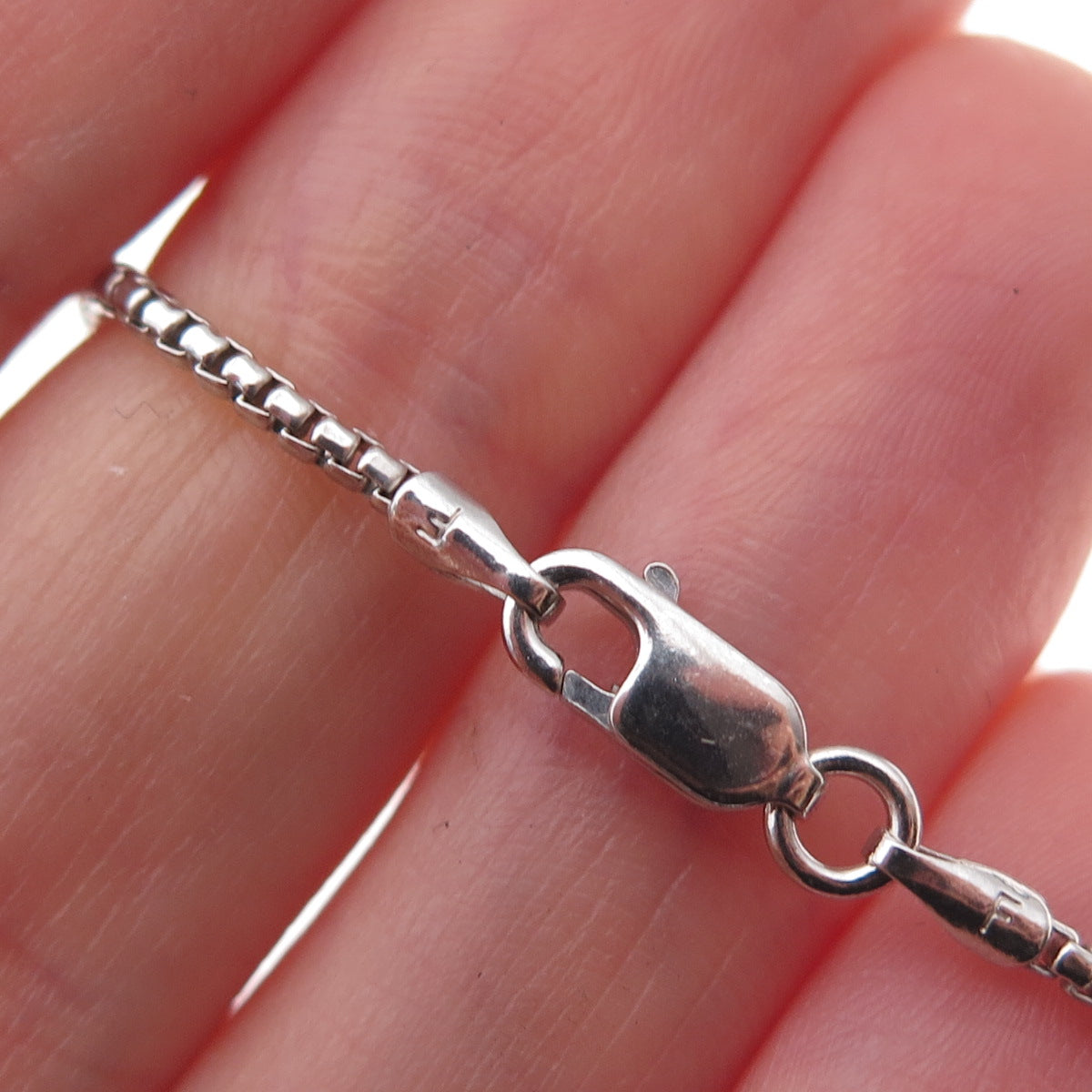925 Sterling Silver Vintage Italy Round Box Chain Necklace 18"