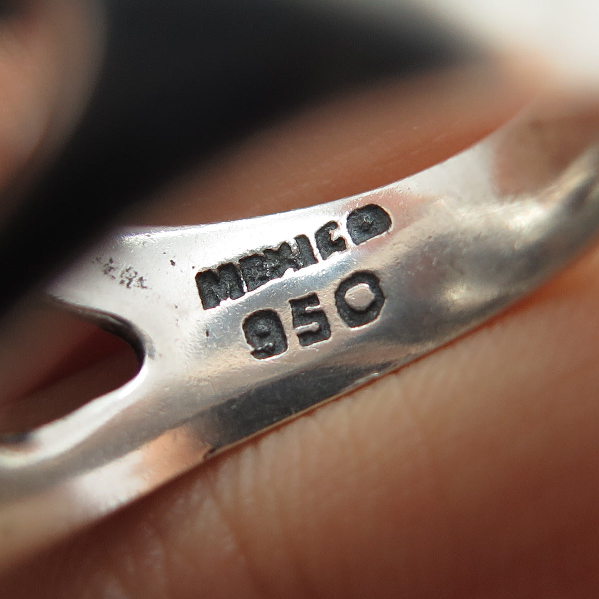 950 Silver Vintage Mexico Real Jade Modernist Oxidized Ring Size 8.25