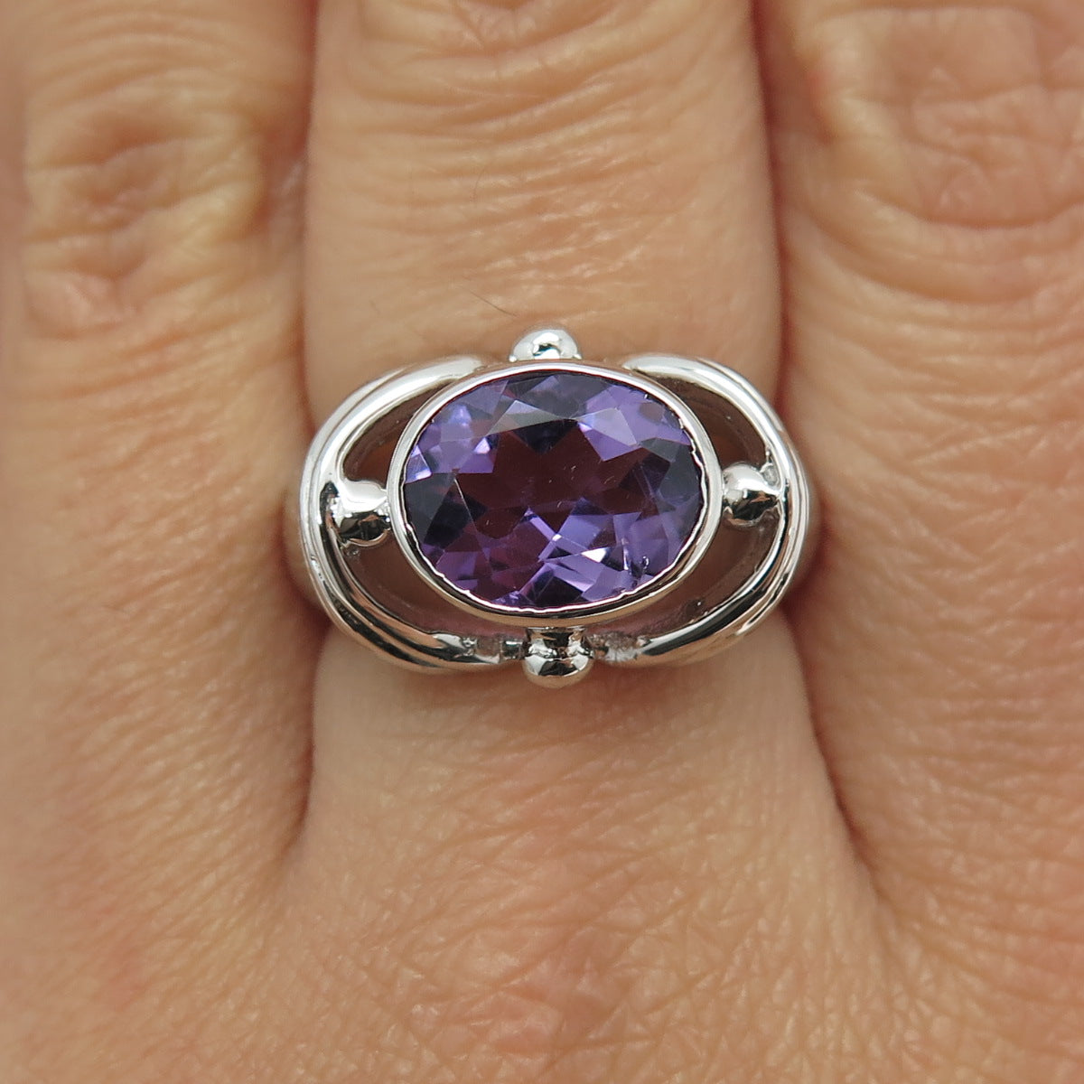 925 Sterling Silver Real Oval-Cut Amethyst Modernist Ring Size 7.75