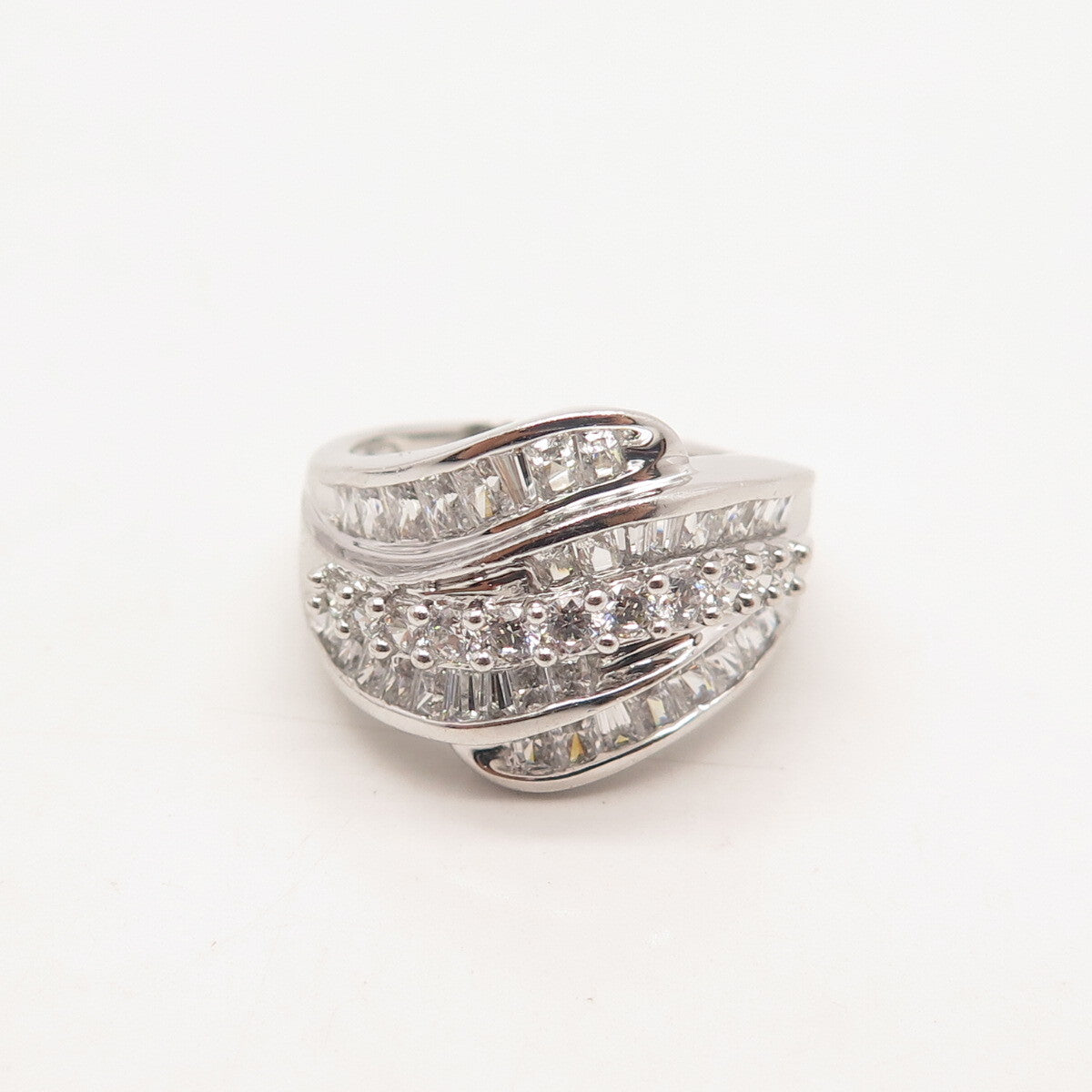 925 Sterling Silver MEDA C Z Wrapped Ring Size 7.75