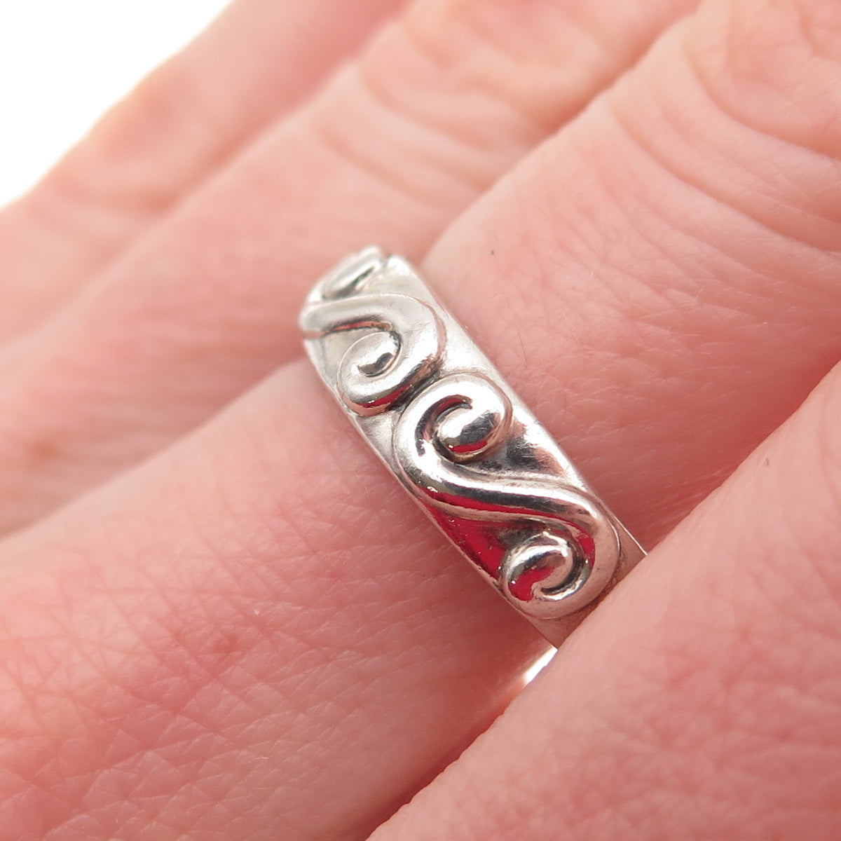 Ross Simons 925 Sterling Silver Vintage Swirl Oxidized Band Ring Size 8