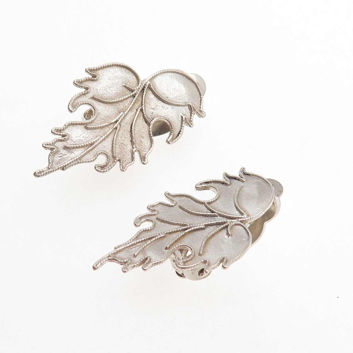 MMA Metropolitan Museum of Art Sterling Silver Vintage Floral Clip On Earrings