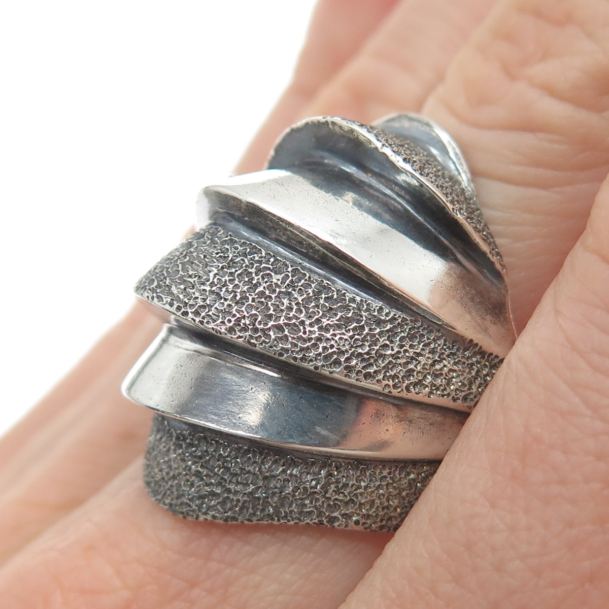 925 Sterling Silver Vintage Modernist Oxidized Ring Size 7.75