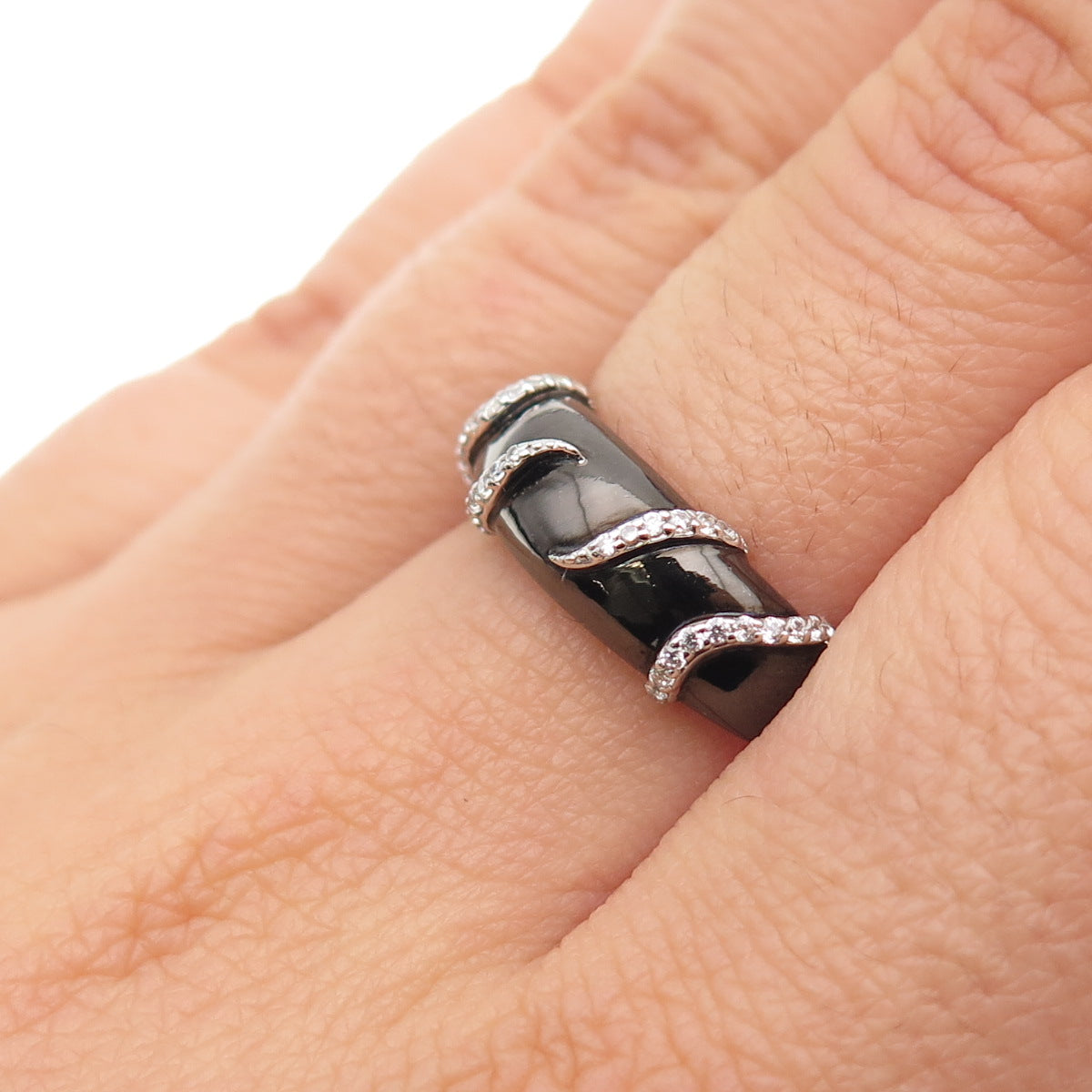 925 Sterling Silver Black Enamel Round-Cut White C Z Ring Size 6.5