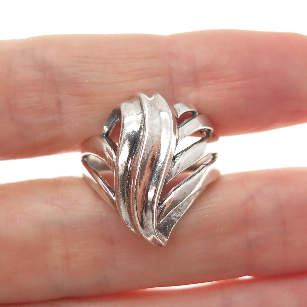 925 Sterling Silver Vintage Modernist Oxidized Ring Size 8.25