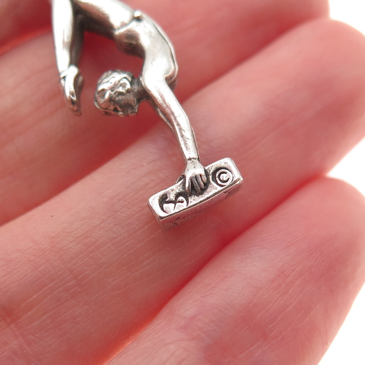 Shube 925 Sterling Silver Vintage Female Gymnast Oxidized 3D Charm Pendant