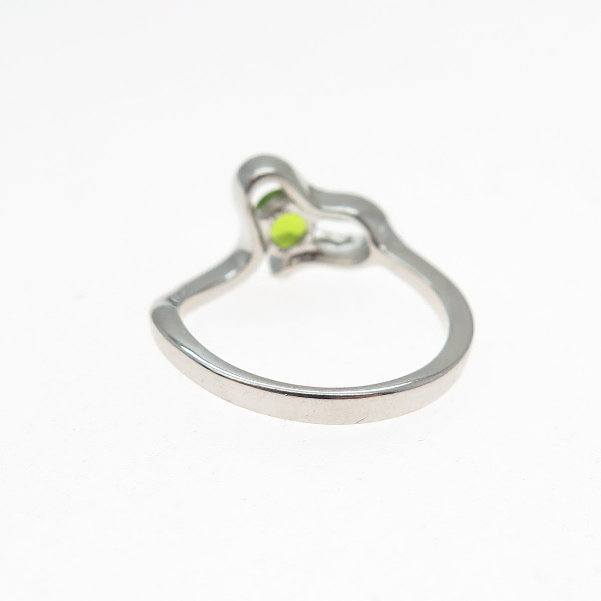 925 Sterling Silver Real Round-Cut Peridot Modernist Heart Ring Size 6.25
