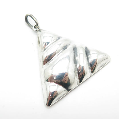 925 Sterling Silver Vintage Ribbed Triangle Pendant