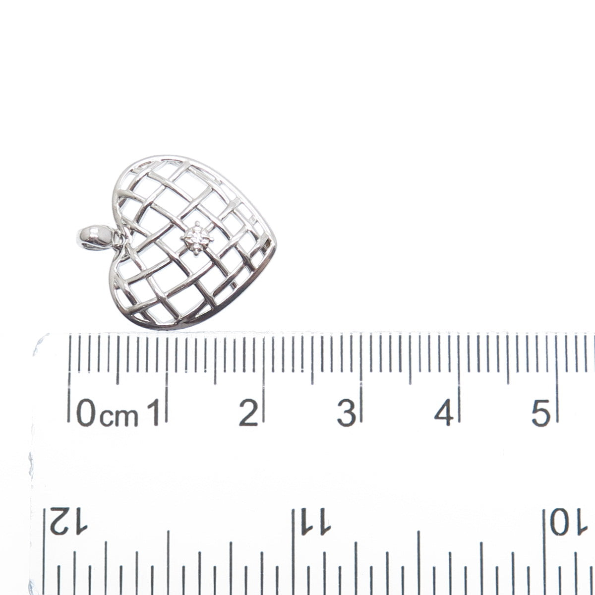 925 Sterling Silver Round-Cut C Z Woven Heart Minimalist Charm Pendant