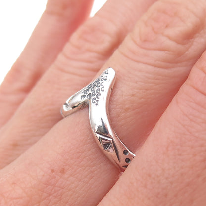 925 Sterling Silver Vintage Modernist V-Shape Oxidized Ring Size 6.5