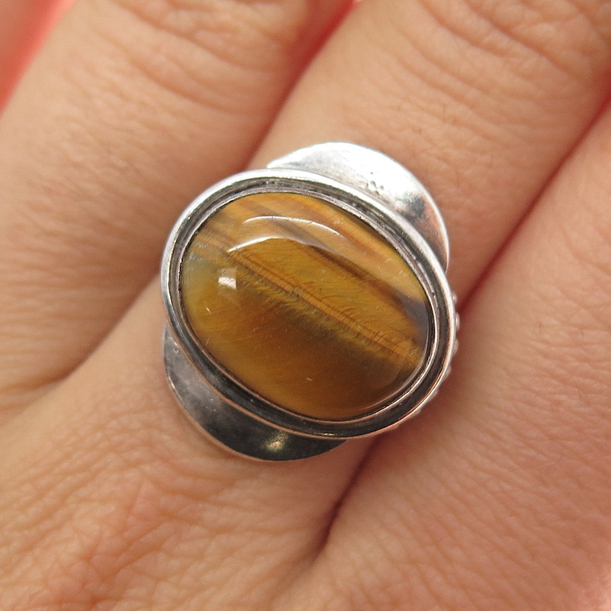 925 Sterling Silver Vintage Real Tiger Eye Modernist Oxidized Ring Size 8.25